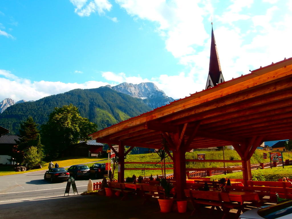 Gasthof Zum Loewen Sankt Jakob im Lesachtal Buitenkant foto