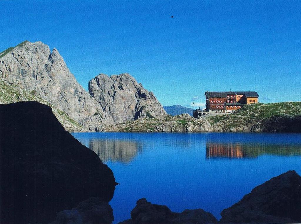 Gasthof Zum Loewen Sankt Jakob im Lesachtal Buitenkant foto